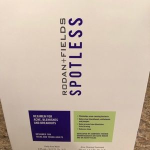 Rodan & Fields Spotless Set. Never used or opened.